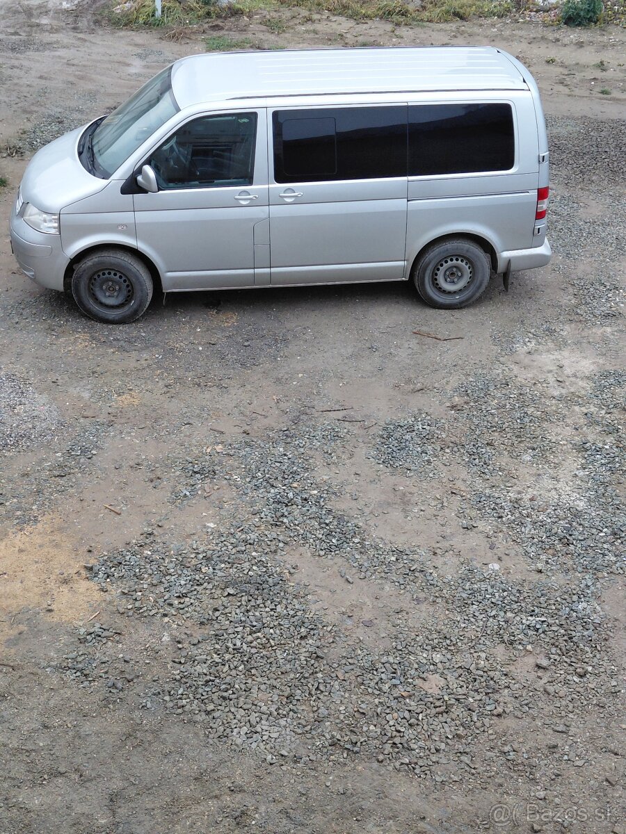 Predám wolksvagen transportér 8 miestne - 4