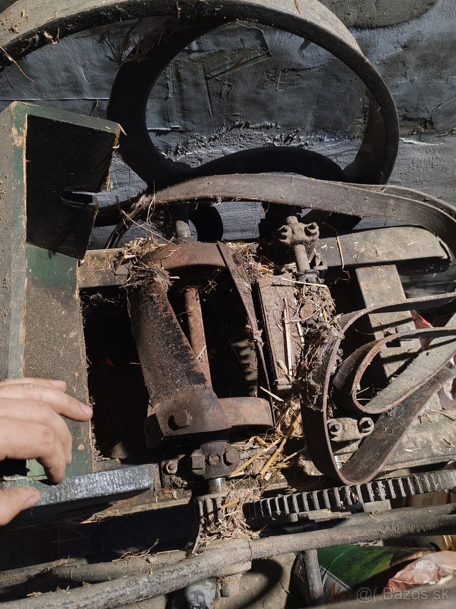 Rezačka na trávu, slamu sečkareň - 4