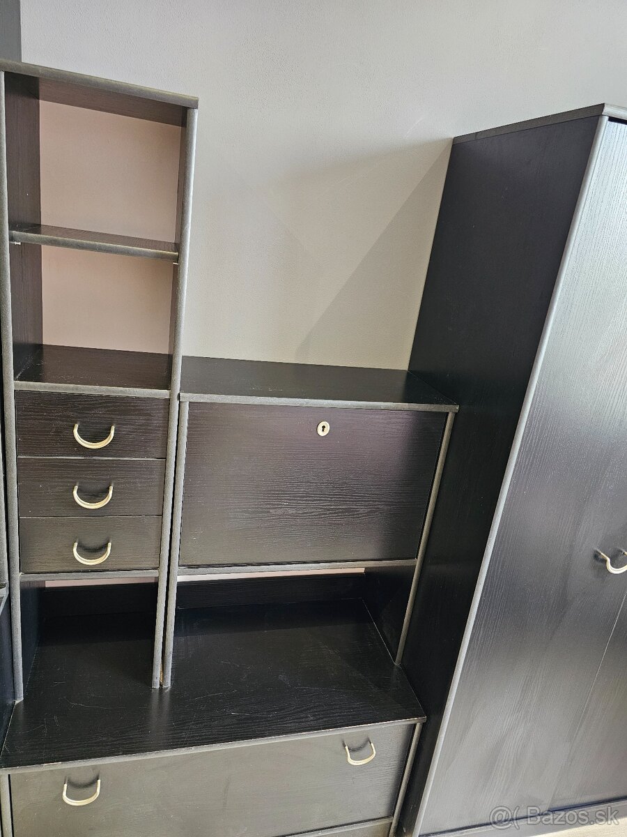 Skriňová zostava - 4