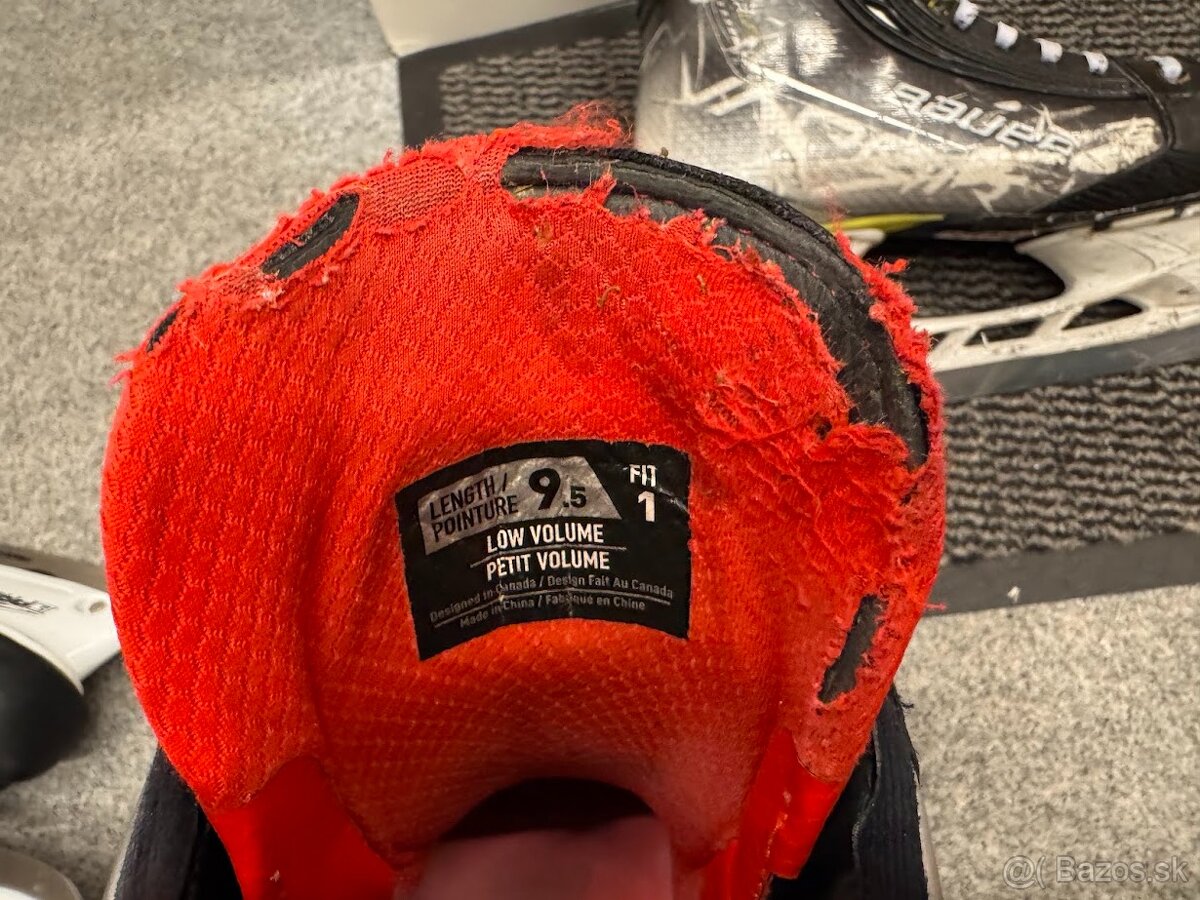 BRUSLE BAUER HYPERLITE , vel. 45/9,5 fit 1 - 4