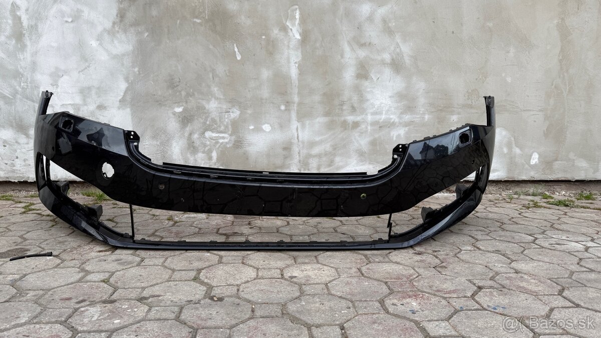 Predný Nárazník Škoda Superb 3 - 4