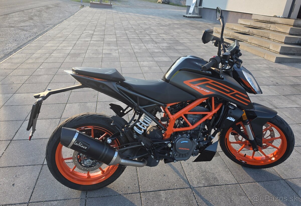 KTM DUKE 125 - 4