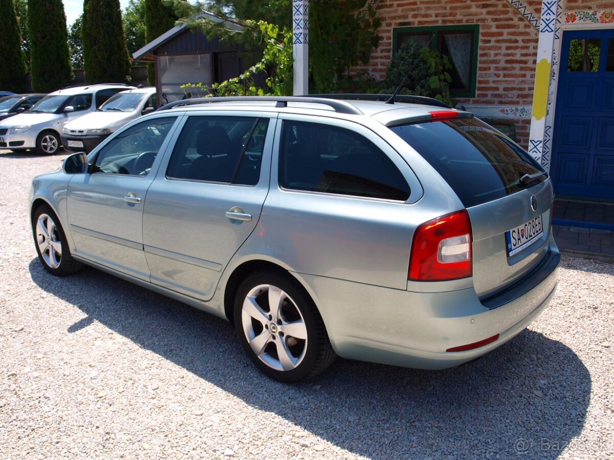 Škoda Octavia Combi 1.8 TSI Business - 4