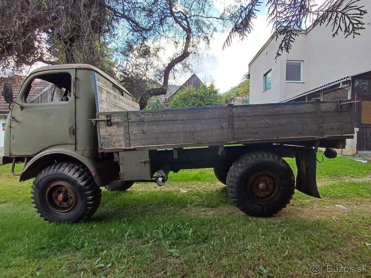 Tatra 805 - 4