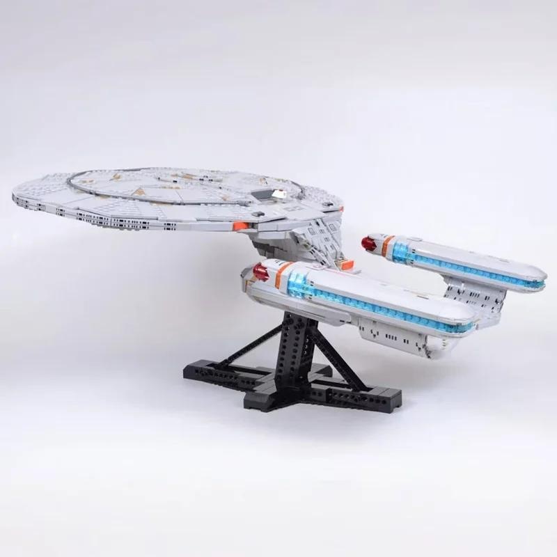 USS Enterprise, Octuptarra tri droid. - 4