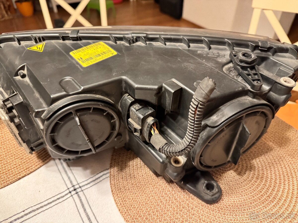 xenony škoda octavia 3 - 4