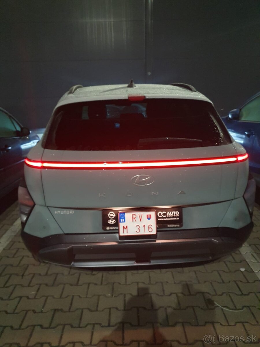 Hyundai Kona - 4