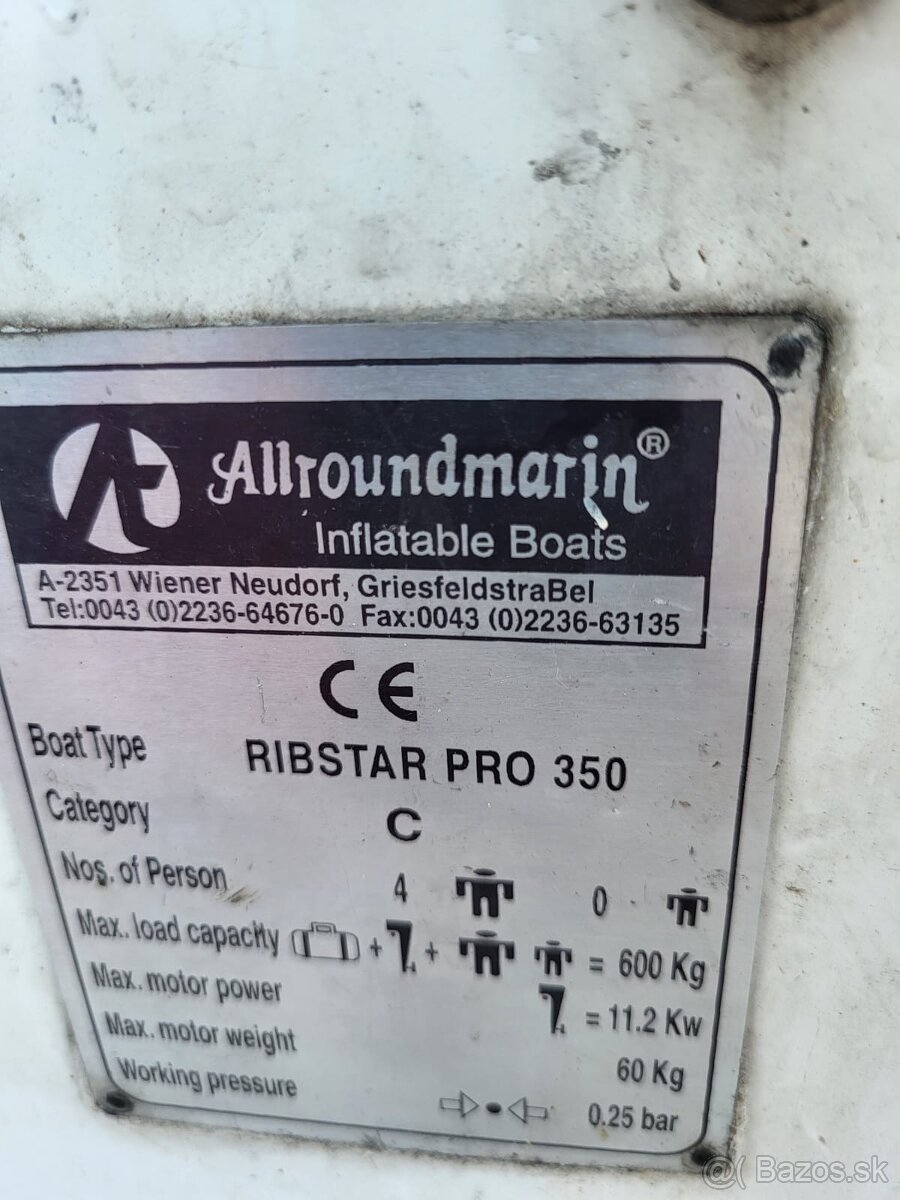 Motorový čln - 4