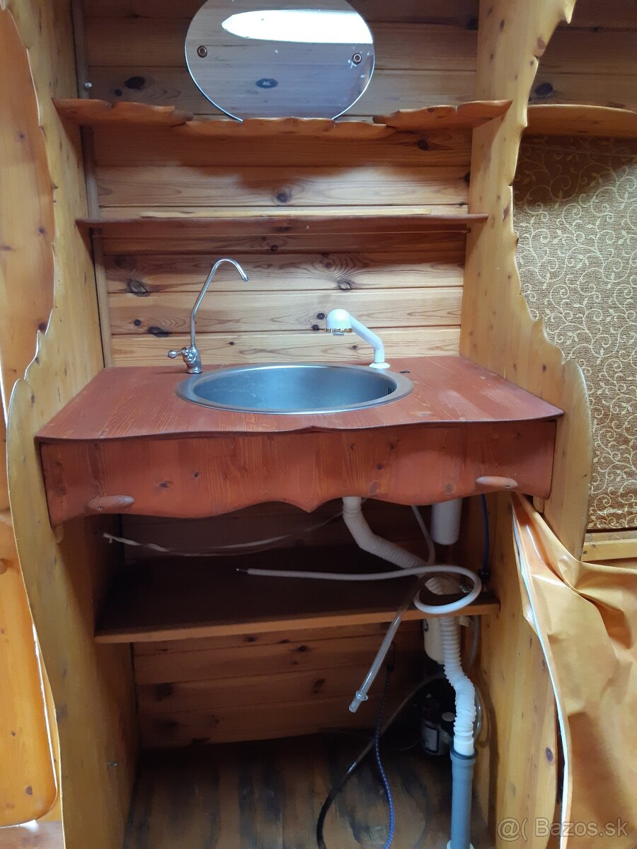 prerobený karavan Meredes-Benz 308D-P - 4