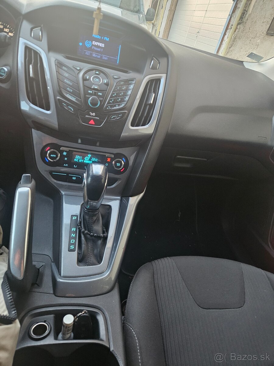 Predám Ford focus 2tdci automat - 4