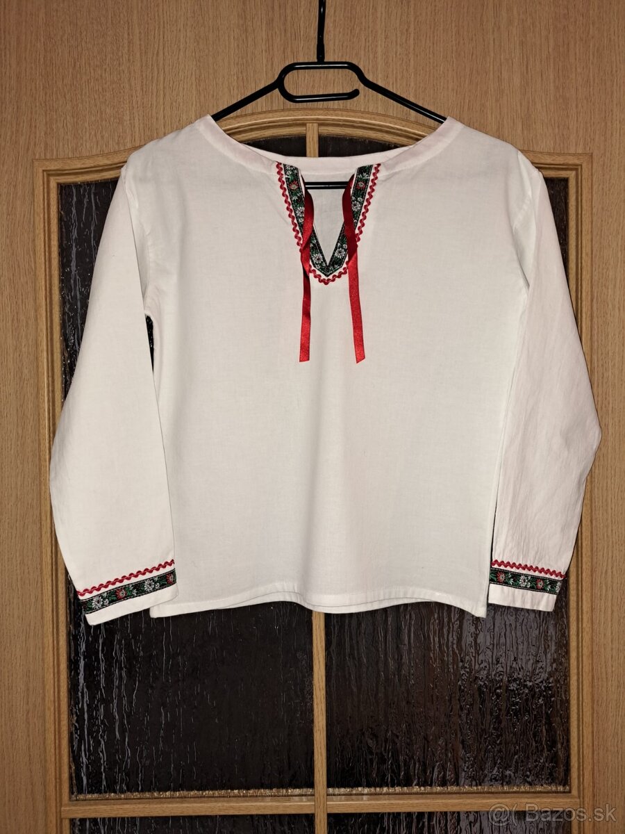 Folklórne oblečenie - 4