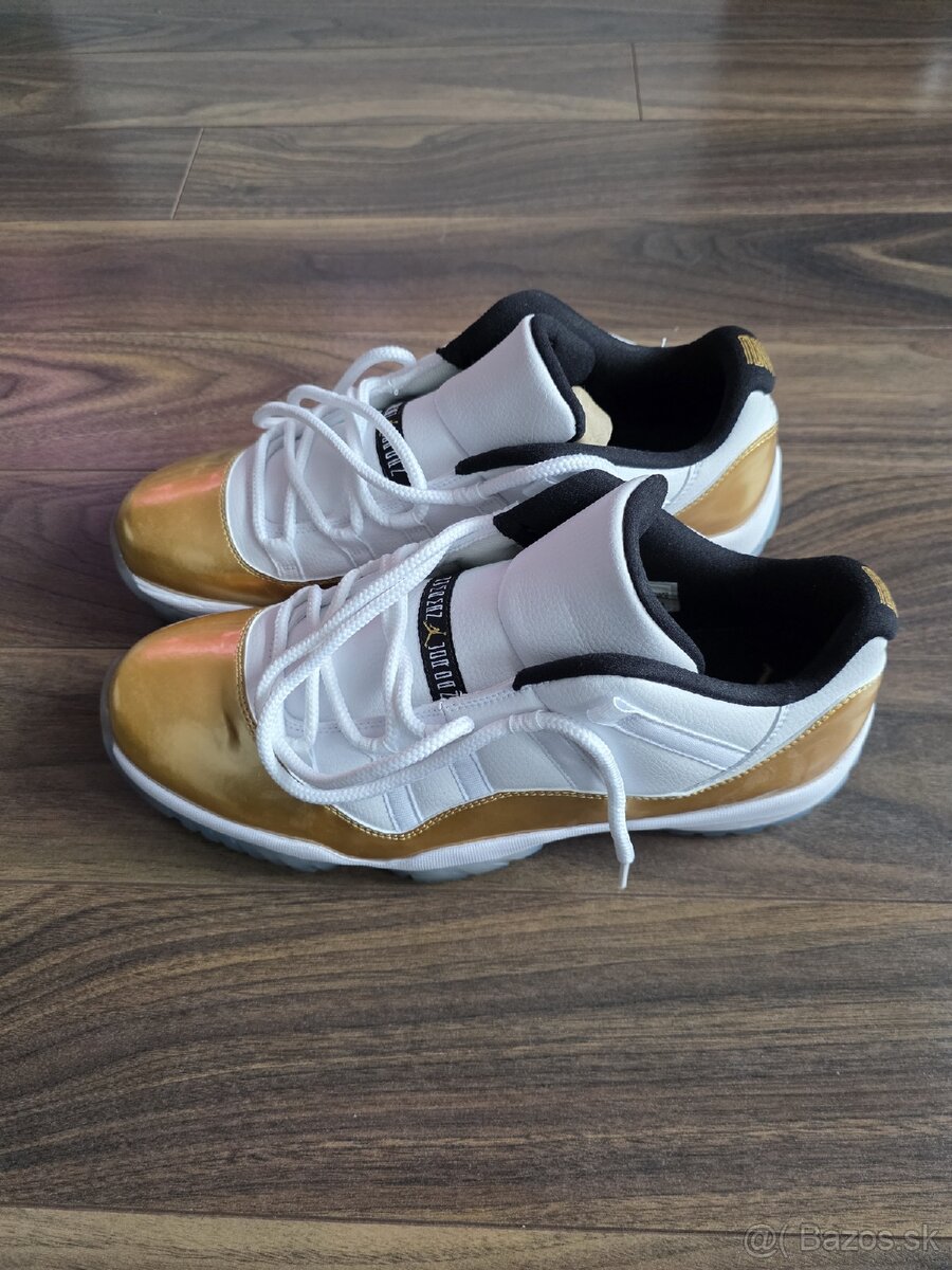 AIR JORDAN 11 RETRO LOW - 4