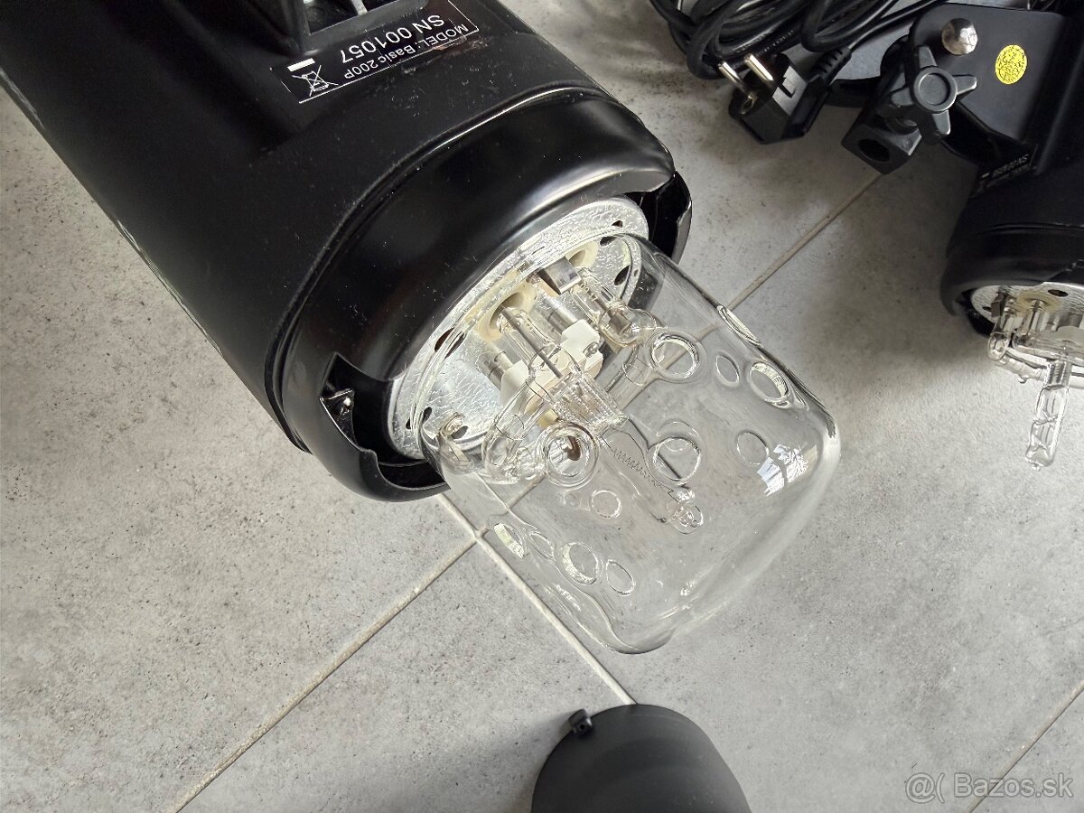 2ks záblesky Terronic Basic 200p + 2x náhradná výbojka - 4