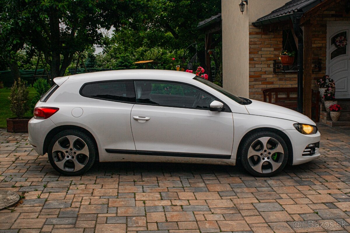 Volkswagen Scirocco 1.4 TSI 160k - 4