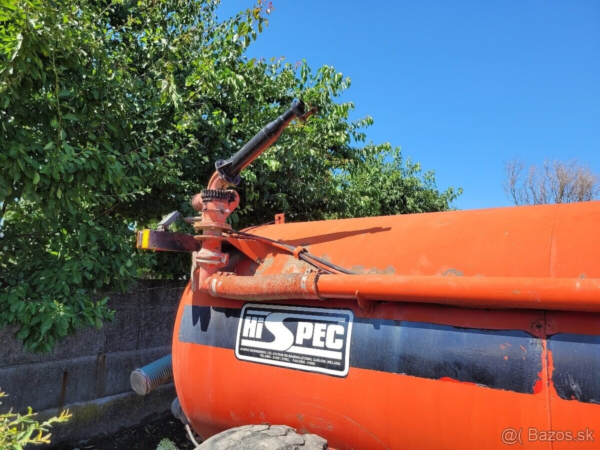 Cisterna na hnoj a polievanie - 4