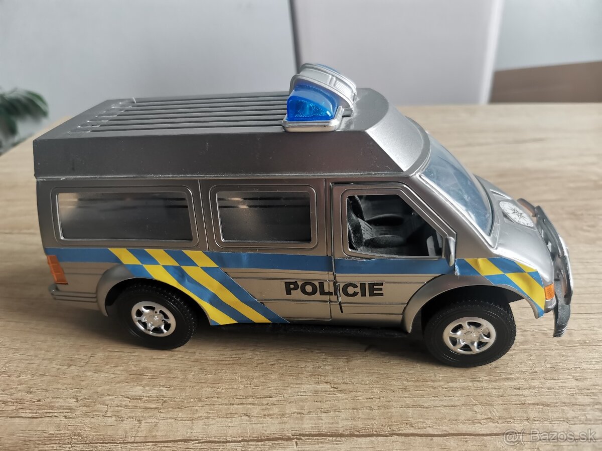 Policajné a záchranárske auto - 4