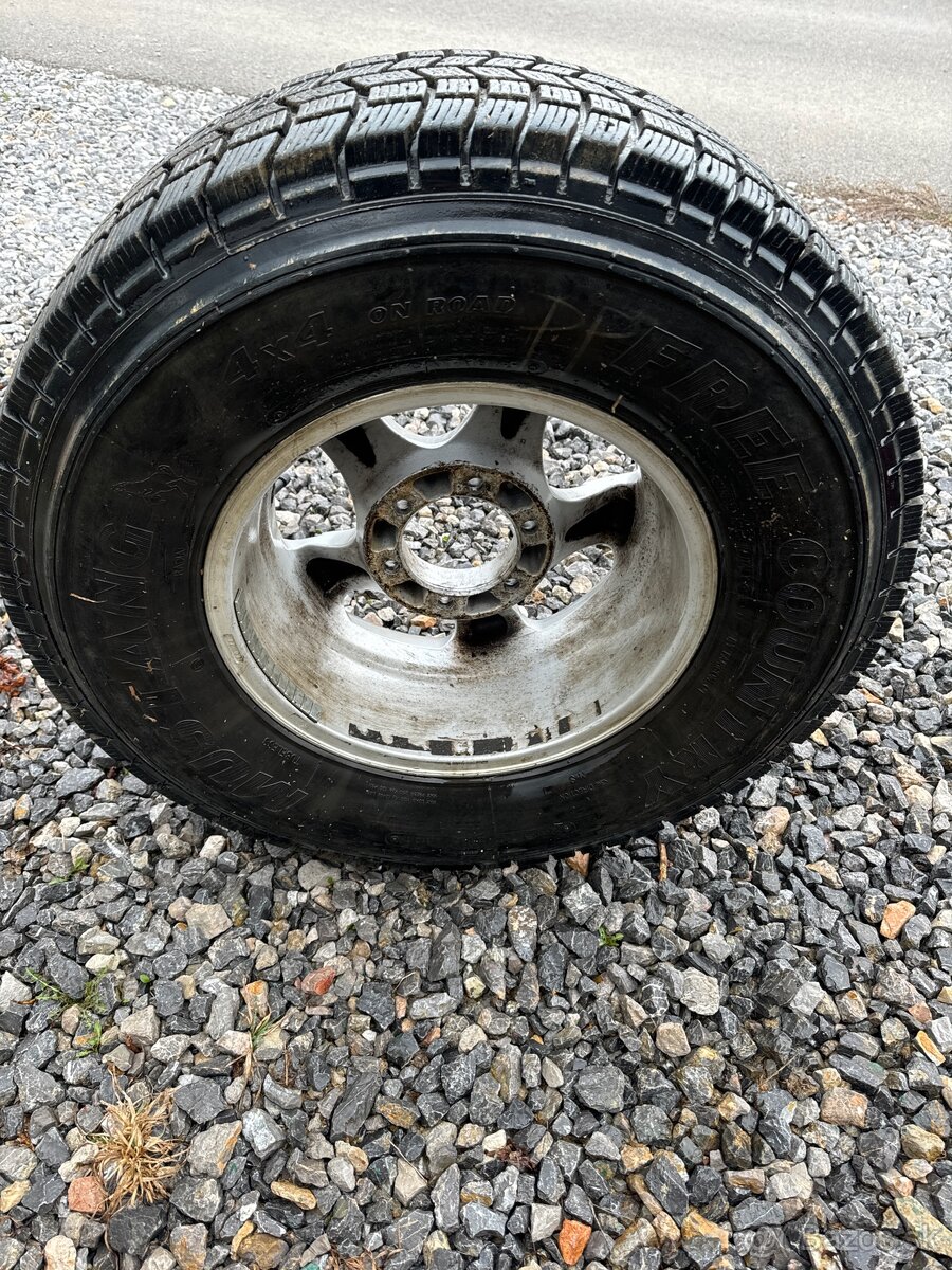 Pneumatiky Protektor