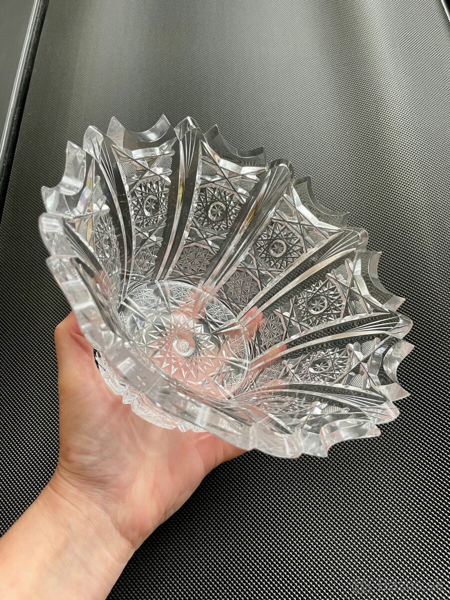 Krištálová brúsená misa s priemerom 20cm - 4