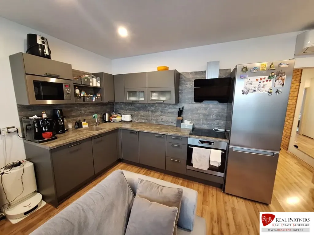 Prenájom 2-izb.byt s balkonom a garážou, Senec - 4