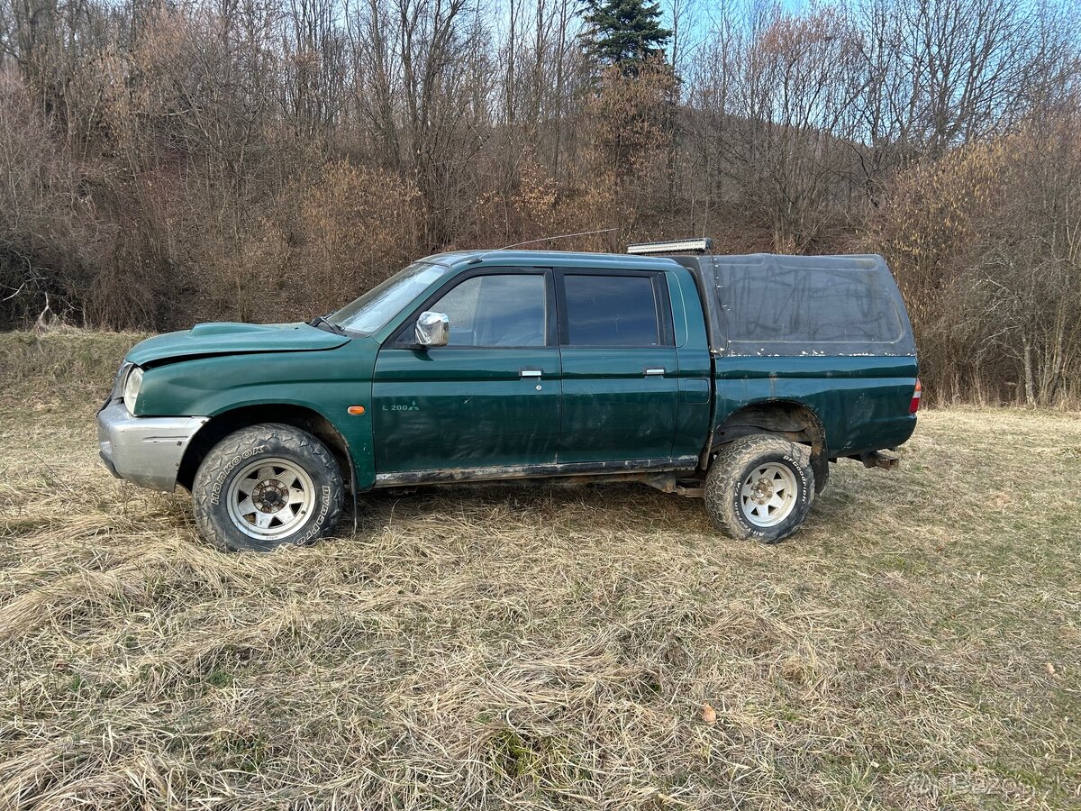 Mitsubishi l200 - 4