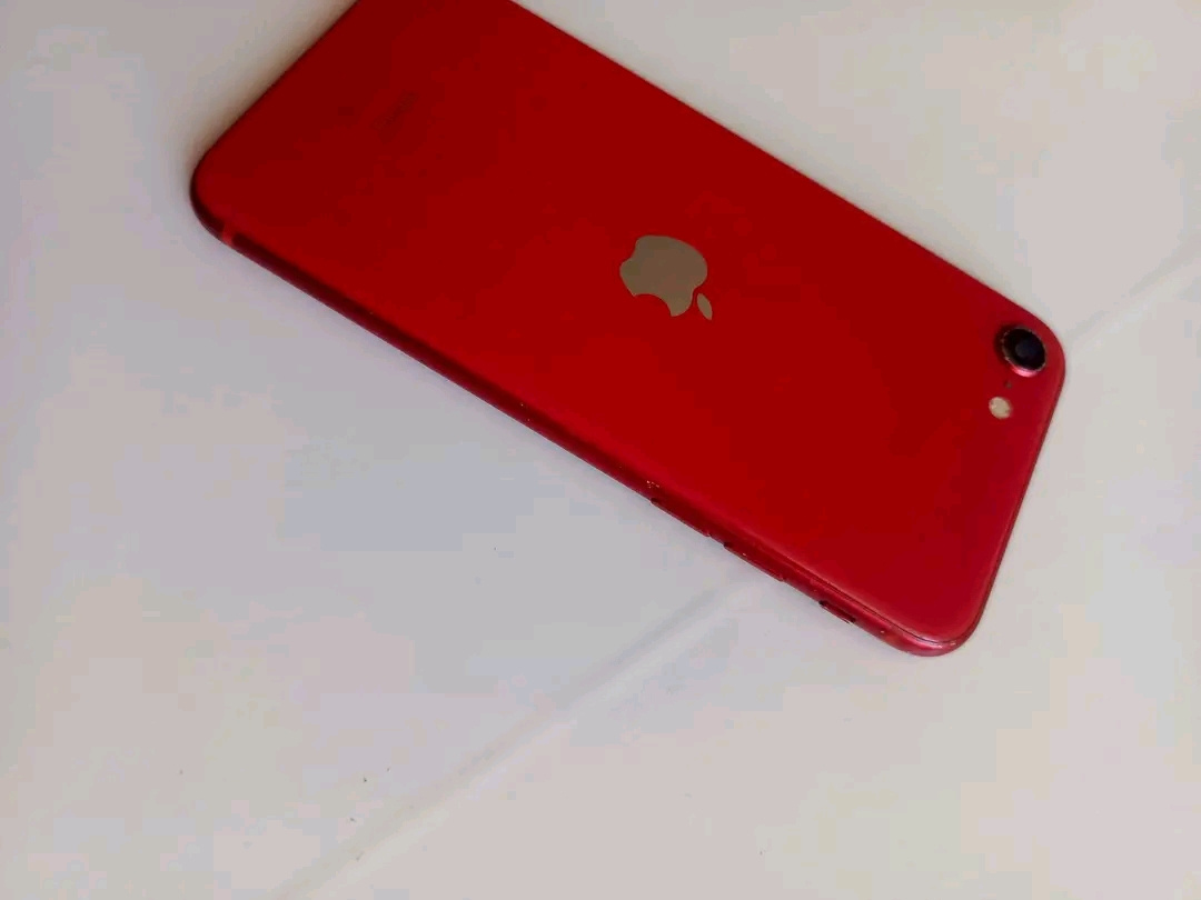Apple iPhone SE (2020) 128 GB - 4