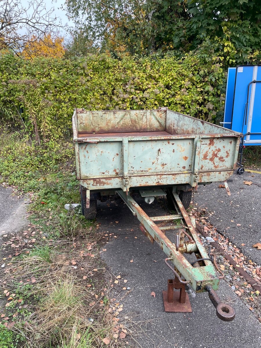 Vyklápacia vlečka - 4