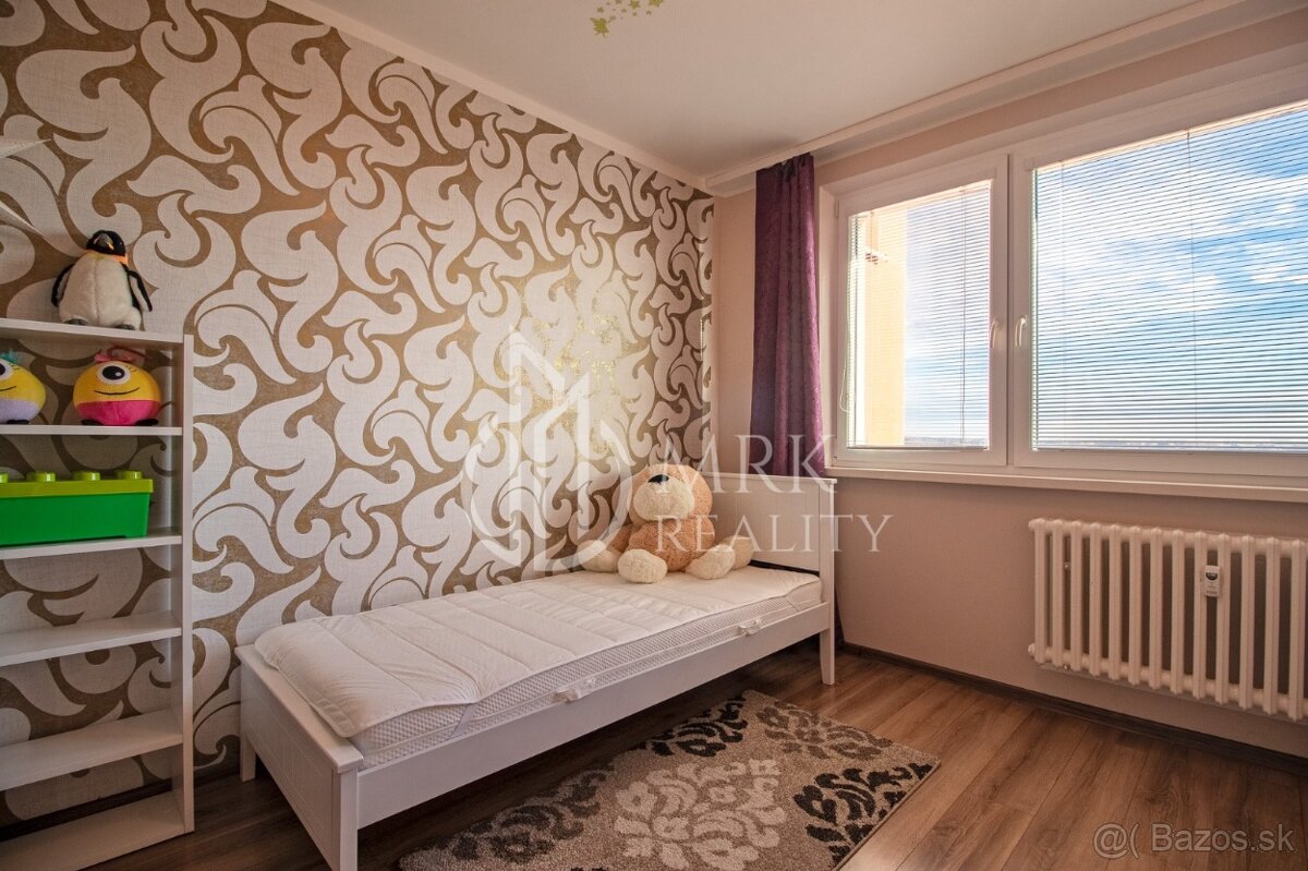 4-izbový zariadený byt po rekonštrukcii, Dudvážska ulica, Br - 4