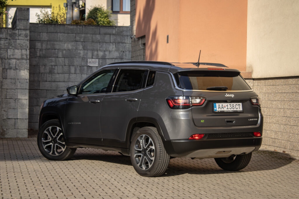 Jeep Compass - 4