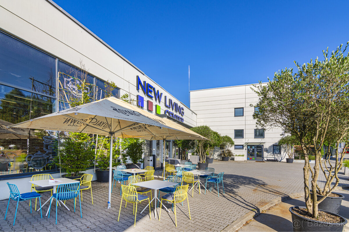 Prenájom showroomu 213 m² v obchodnom centre NEW LIVING CENT - 4