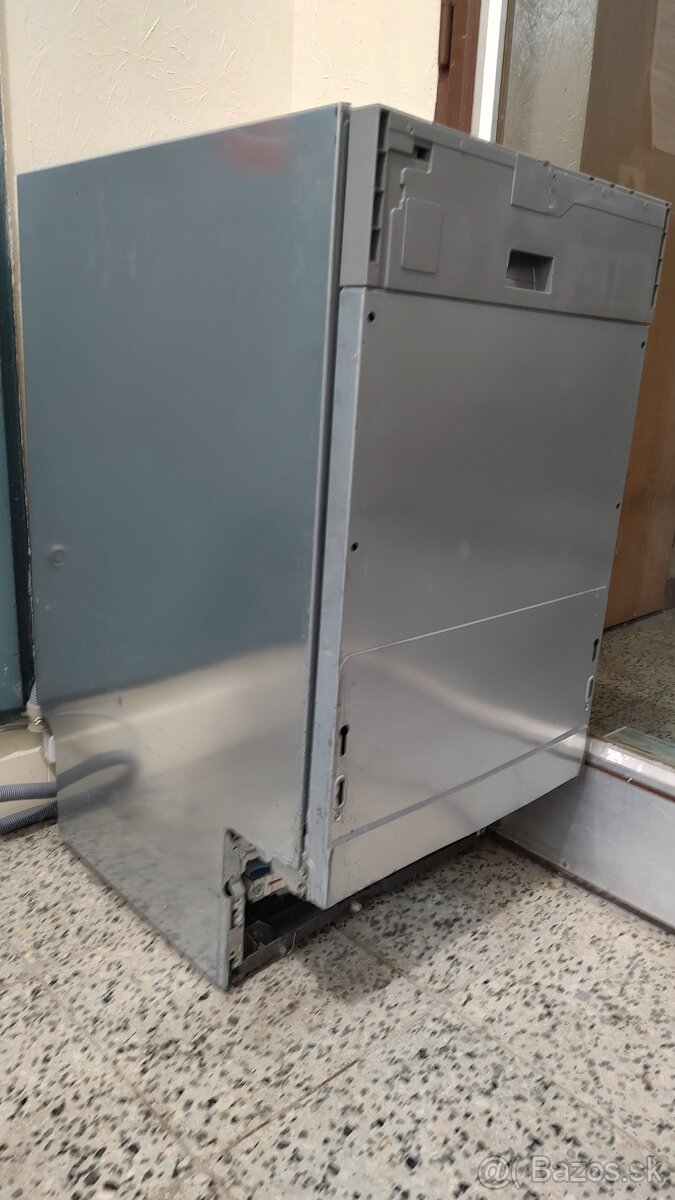 Umývačka riadu elektrolux - 4