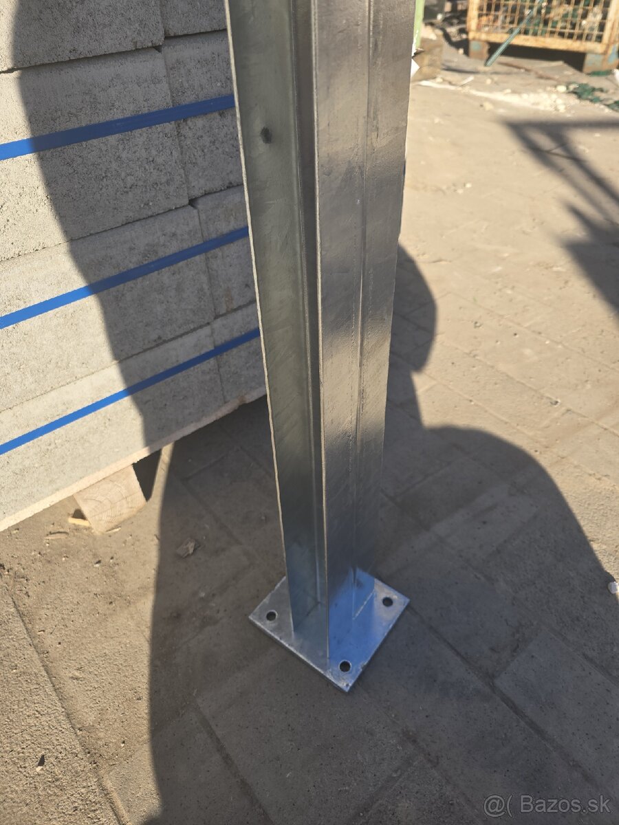 Zelezny stlp pre betónový plot - 4