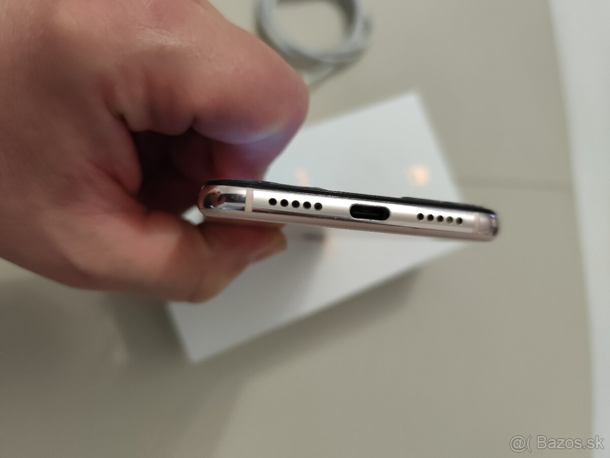 Huawei P20 ružový - 4