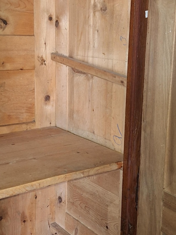 STAROŽITNÁ SKRIŇA - 4