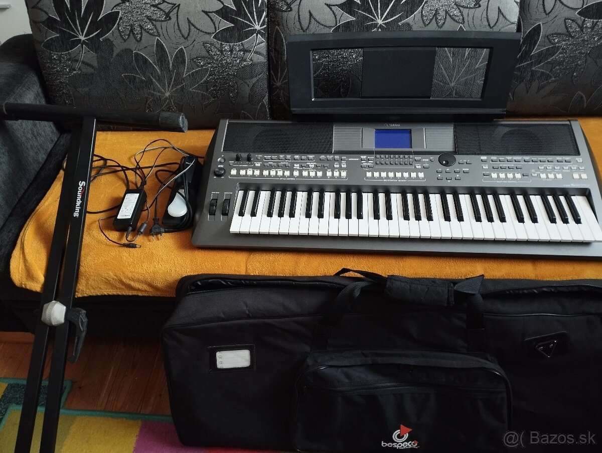 YAMAHA PSR S670 s príslušenstvom - 4