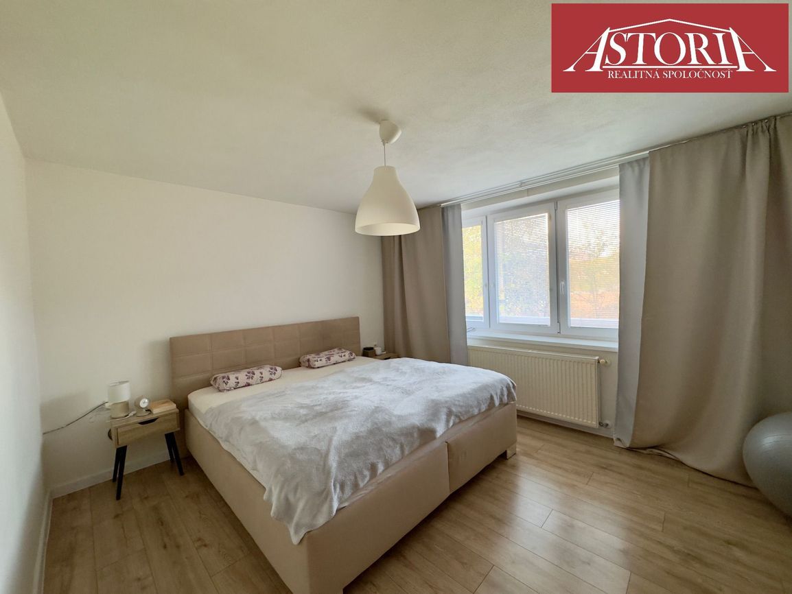 PREDAJ Rodinný dom s nádhernou rekonštrukciou - Podhradie - 4