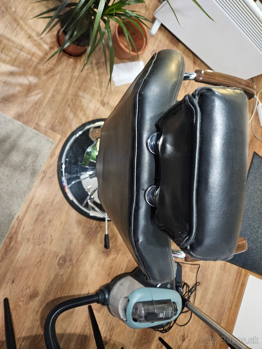 Kadernícke kreslo - 4