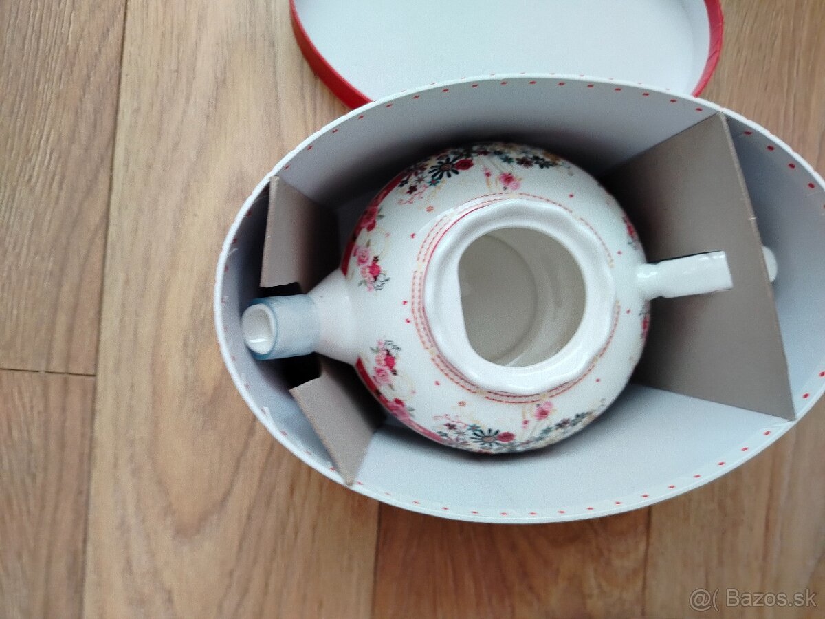 Porcelánová konvička - 4