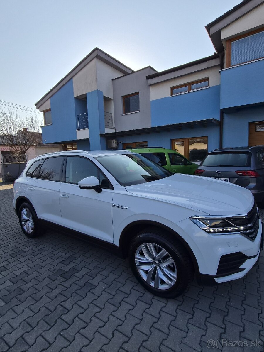 VW Touareg 3,0 TDI - 4