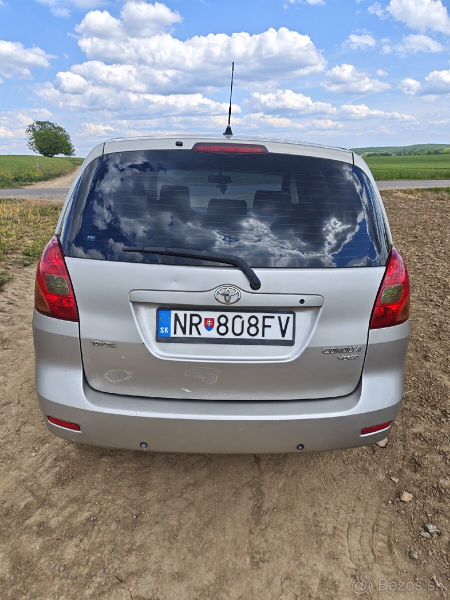 Toyota Corolla Verso 2.0 D-4D 66kw - 4