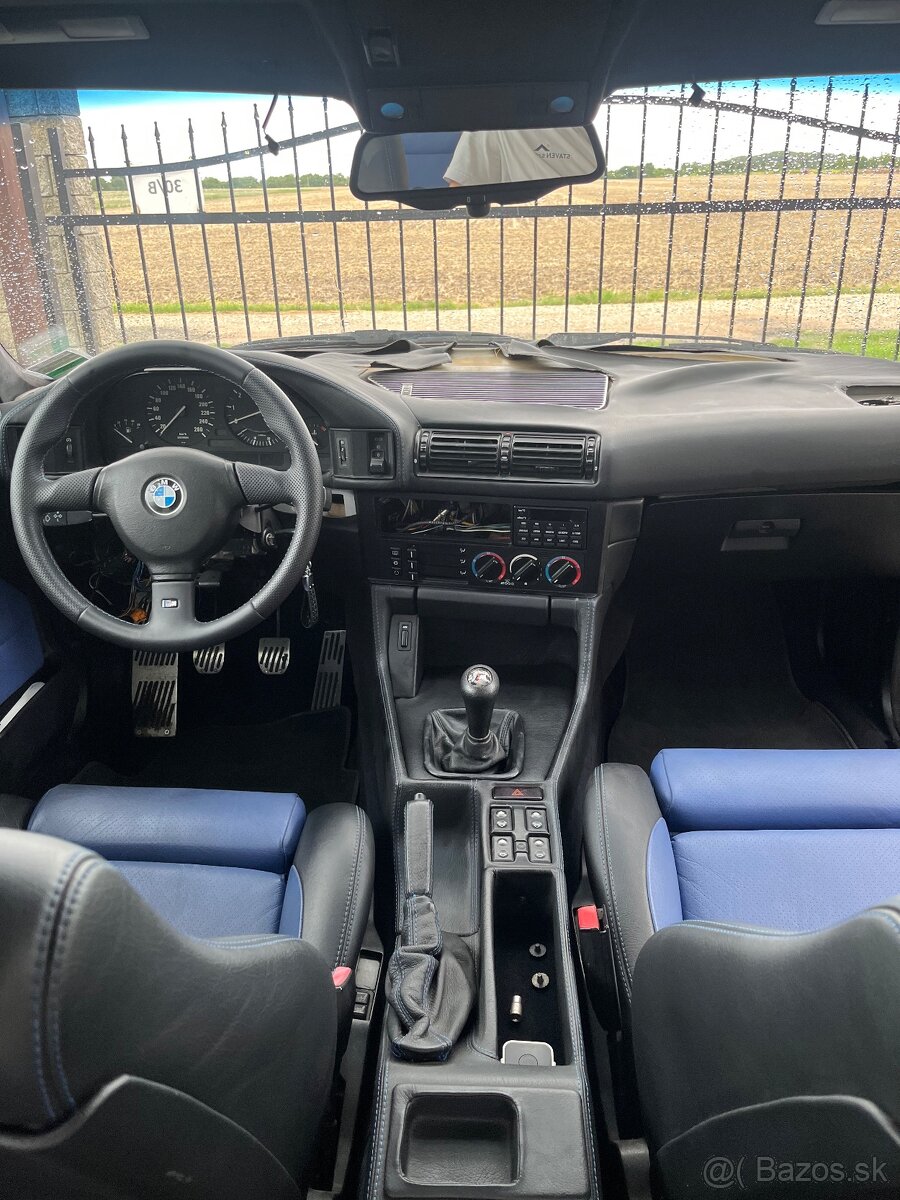 BMW E34 540i V8 Palubna Doska - 4