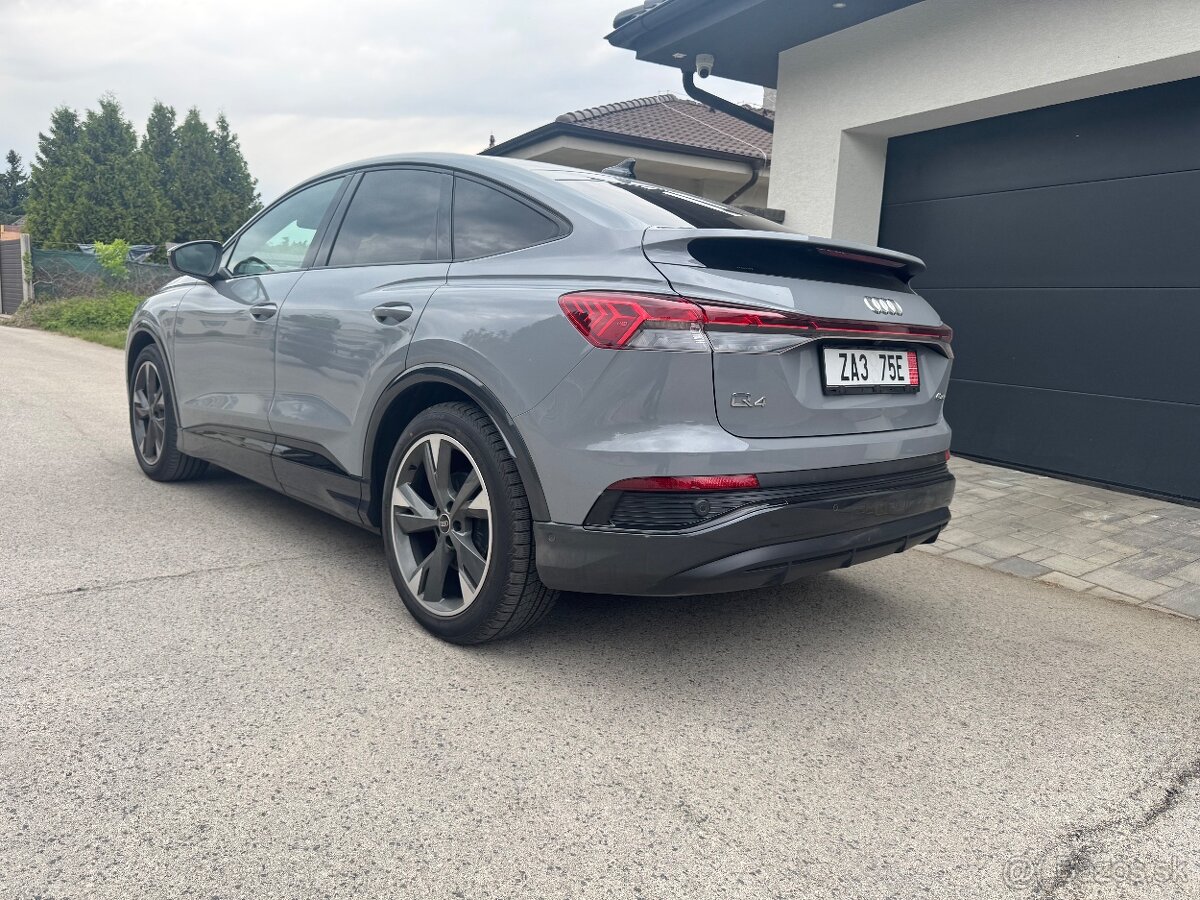 Audi Q4 e-tron, sportback S-LINE assist