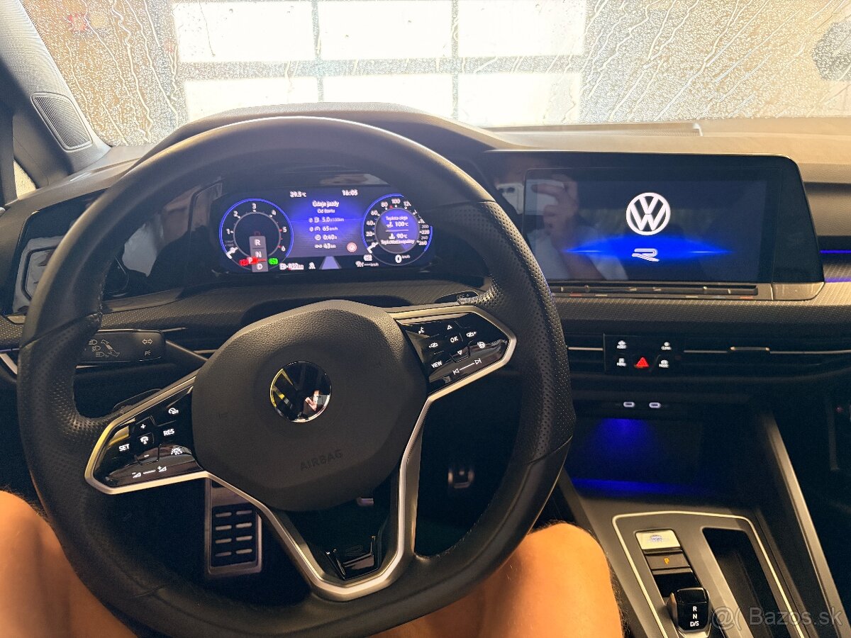Volkswagen Golf 8 R - 4