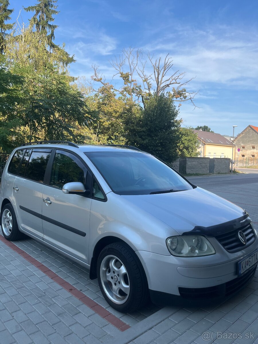VW Touran - 4