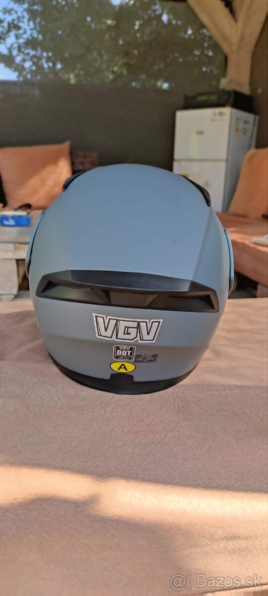 Vyklopna prilba - 4