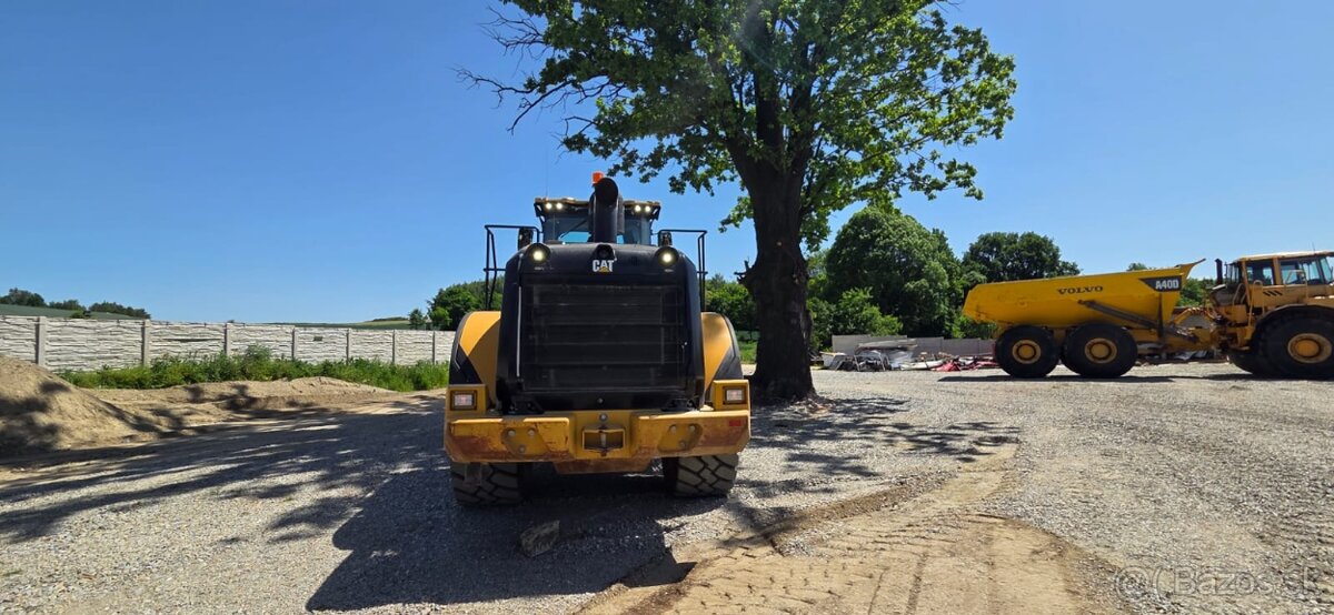 Nakladač Cat 966 MXE , catepillar Top stav - 4