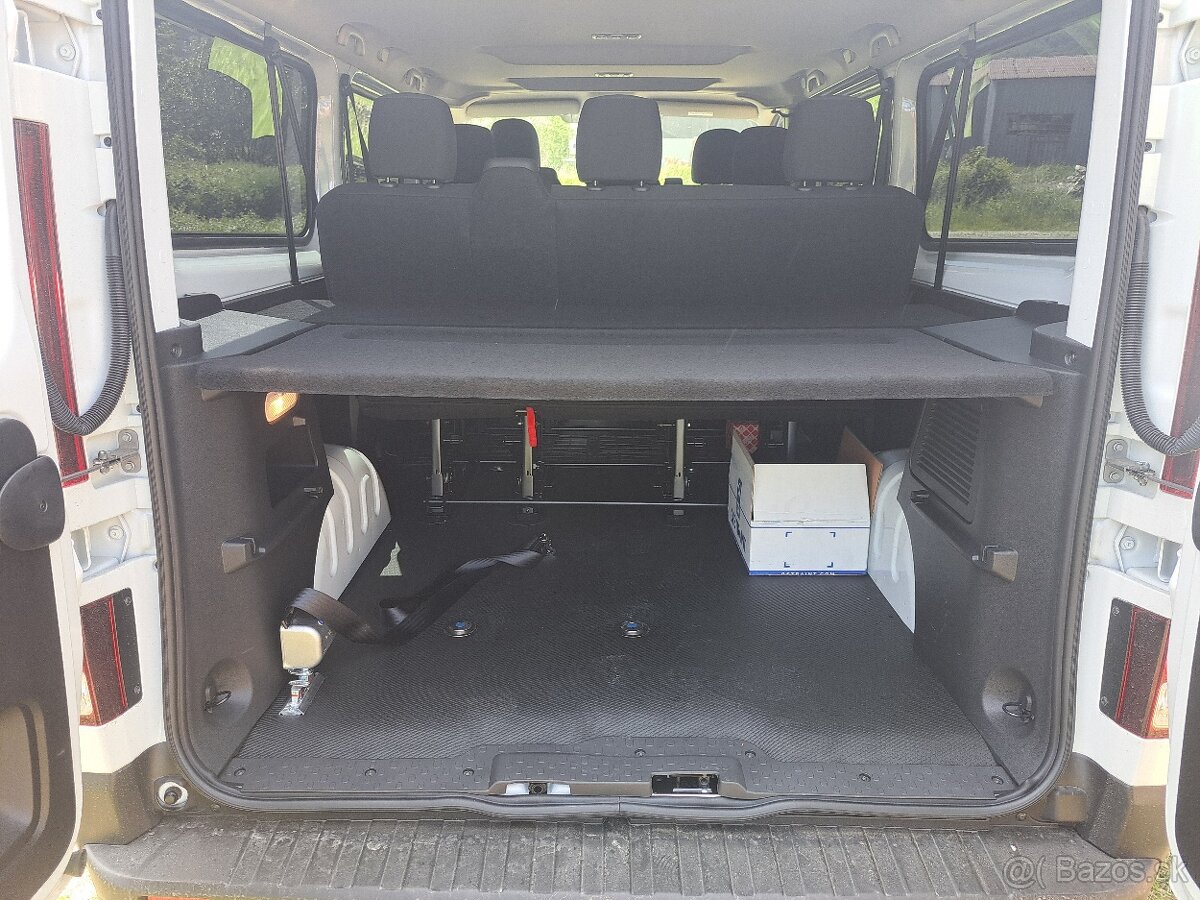 Prenajmem 9 miestne vozidlo - 4