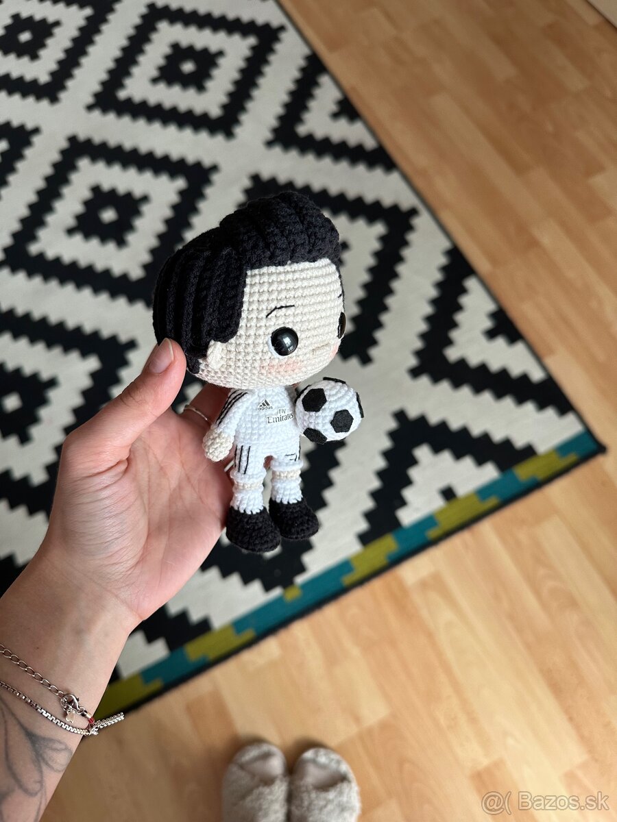 Ručne háčkovaný futbalista hačkovana hračka / postavička - 4