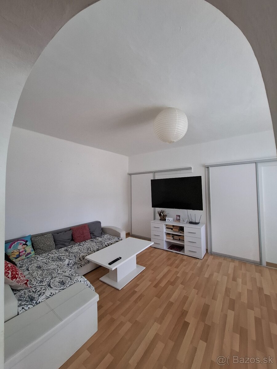 3 izbový byt v Hnúšťi - 4