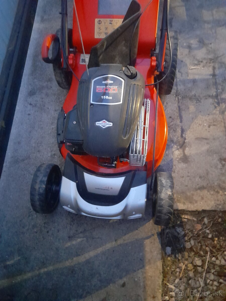 Benzinová kosačka Hecht s pojazdom - 4