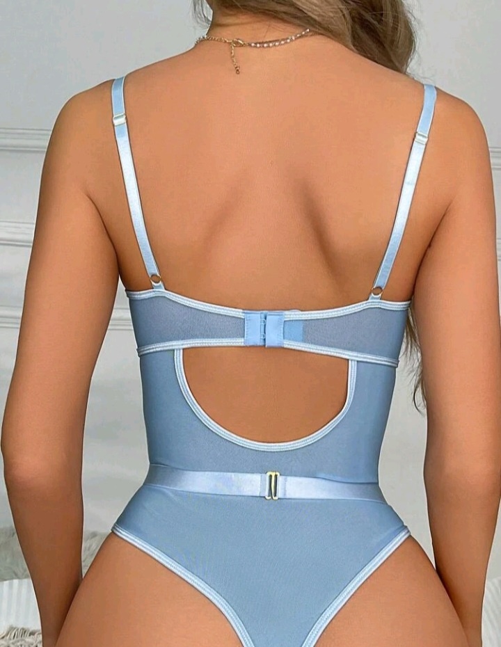 Krásny set vhodný do spálne - 4